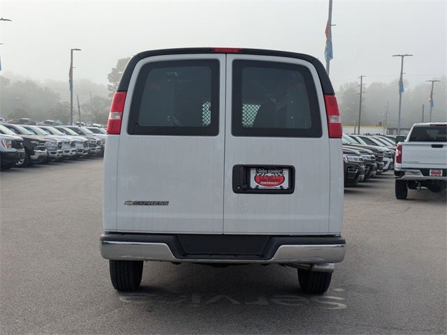 2024 Chevrolet Express 2500 Work Van Cargo