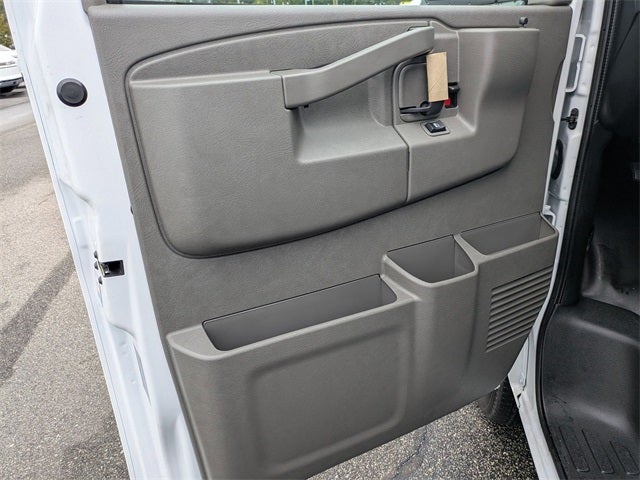 2024 Chevrolet Express 2500 Work Van Cargo