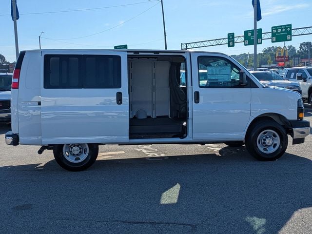 2026 Chevrolet Express 2500 Work Van Cargo