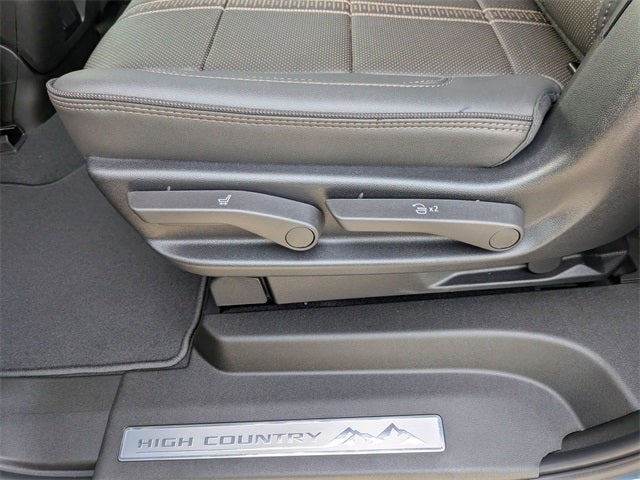 2025 Chevrolet Suburban High Country