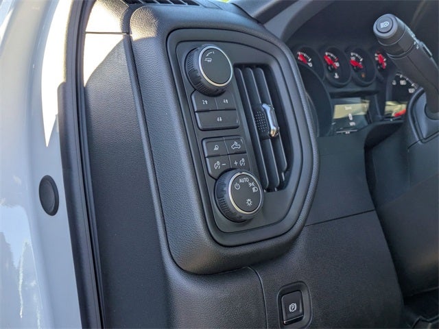 2026 Chevrolet Silverado 2500HD Custom