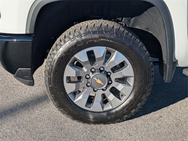 2026 Chevrolet Silverado 2500HD Custom