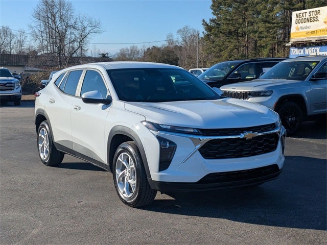 2026 Chevrolet Trax LS