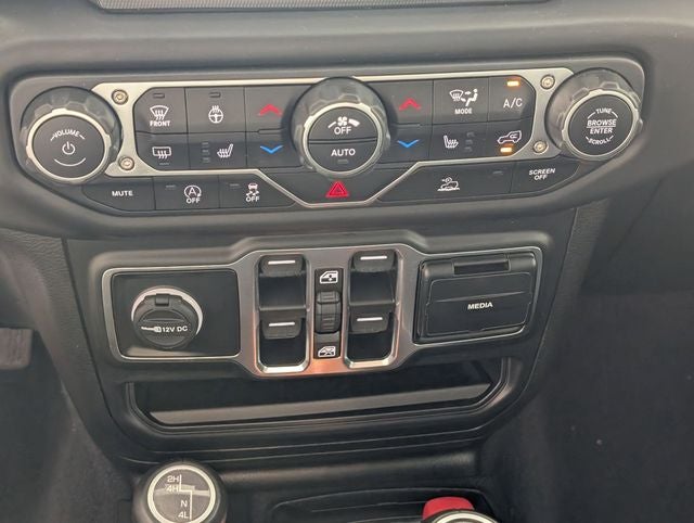 2022 Jeep Wrangler Unlimited Sahara 4x4