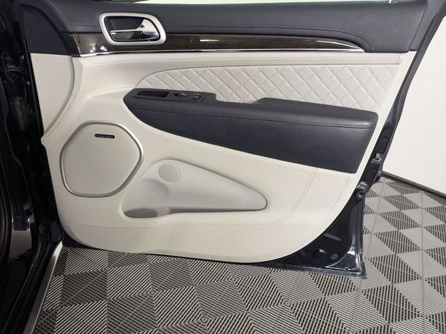 2021 Jeep Grand Cherokee Summit