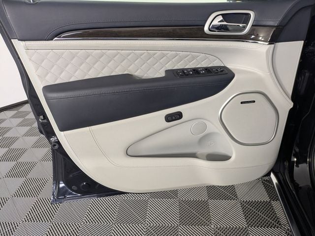 2021 Jeep Grand Cherokee Summit