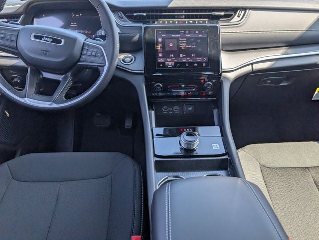 2026 Jeep Grand Cherokee GRAND CHEROKEE LAREDO 4X2