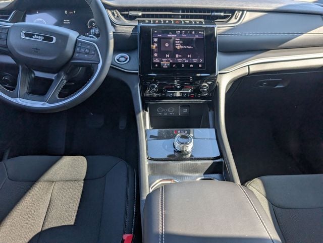 2026 Jeep Grand Cherokee GRAND CHEROKEE LAREDO 4X2