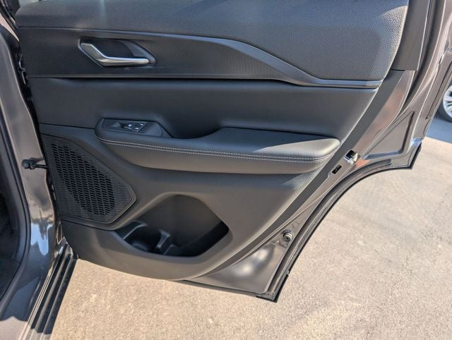 2026 Jeep Grand Cherokee GRAND CHEROKEE LAREDO 4X2