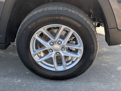 2026 Jeep Grand Cherokee GRAND CHEROKEE LAREDO 4X2