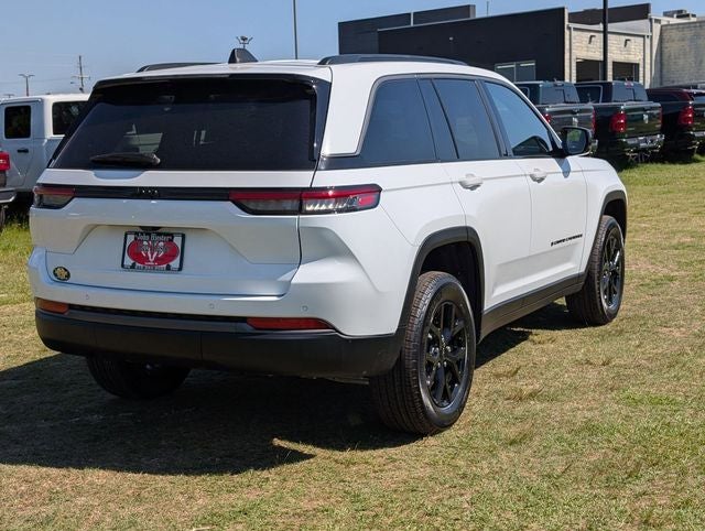 2026 Jeep Grand Cherokee GRAND CHEROKEE LAREDO ALTITUDE 4X2
