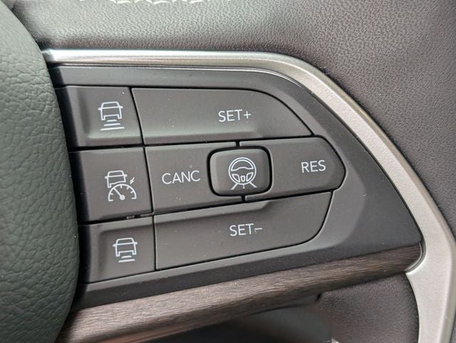 2026 Jeep Grand Cherokee GRAND CHEROKEE LAREDO ALTITUDE 4X2