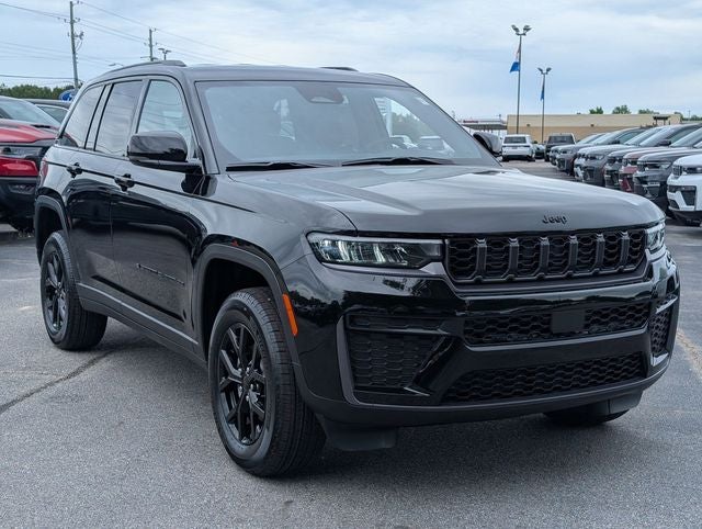 2026 Jeep Grand Cherokee GRAND CHEROKEE LAREDO ALTITUDE 4X2