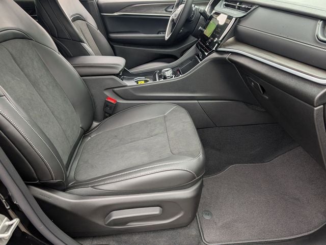 2026 Jeep Grand Cherokee GRAND CHEROKEE LAREDO ALTITUDE 4X2