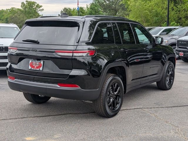 2026 Jeep Grand Cherokee GRAND CHEROKEE LAREDO ALTITUDE 4X2