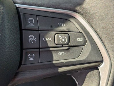 2026 Jeep Grand Cherokee Laredo
