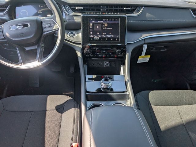 2026 Jeep Grand Cherokee GRAND CHEROKEE LAREDO 4X4