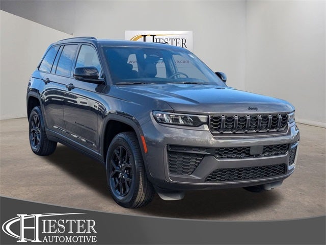 2026 Jeep Grand Cherokee Laredo
