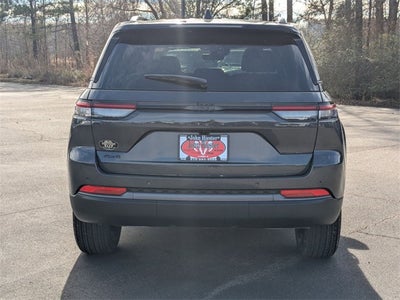 2026 Jeep Grand Cherokee Laredo