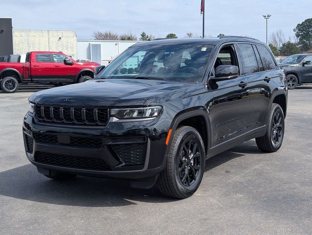 2026 Jeep Grand Cherokee Laredo