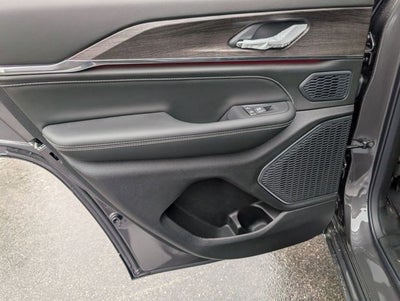 2025 Jeep Grand Cherokee Overland