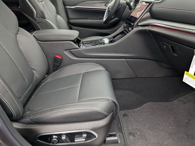 2025 Jeep Grand Cherokee Overland