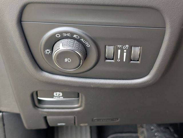 2026 Jeep Grand Cherokee Summit