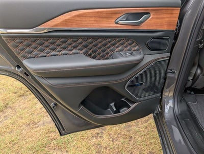 2026 Jeep Grand Cherokee Summit