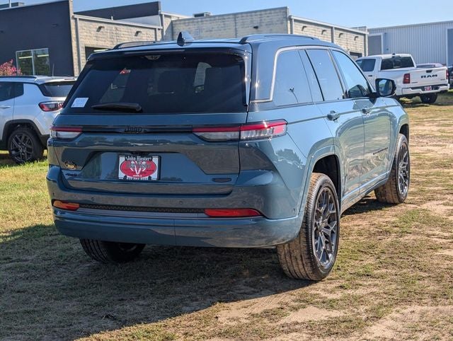 2026 Jeep Grand Cherokee Summit