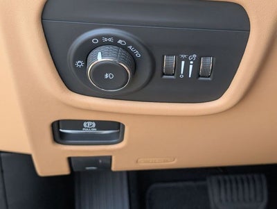 2026 Jeep Grand Cherokee Summit