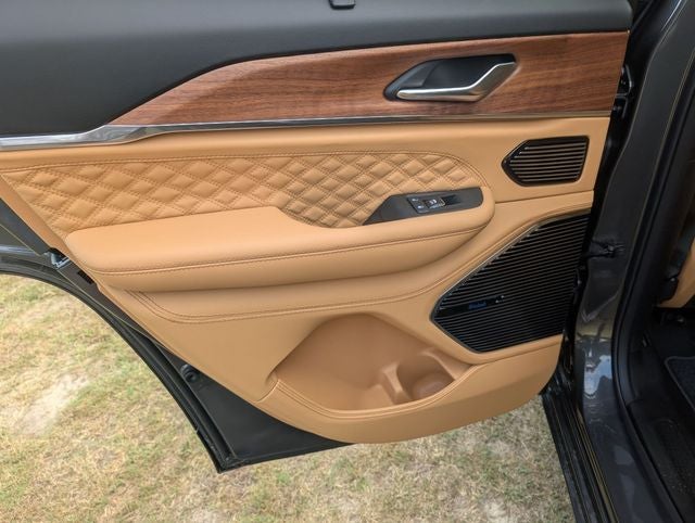 2026 Jeep Grand Cherokee Summit