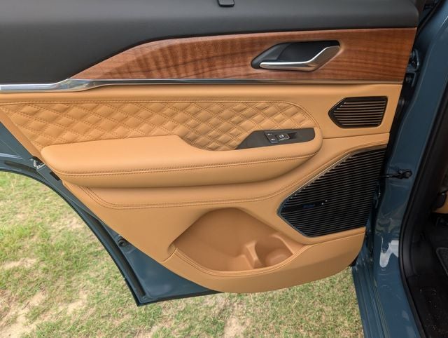 2026 Jeep Grand Cherokee Summit