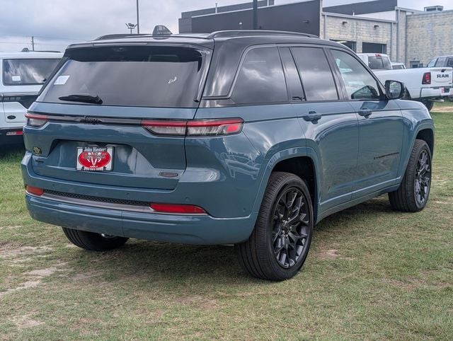 2026 Jeep Grand Cherokee Summit