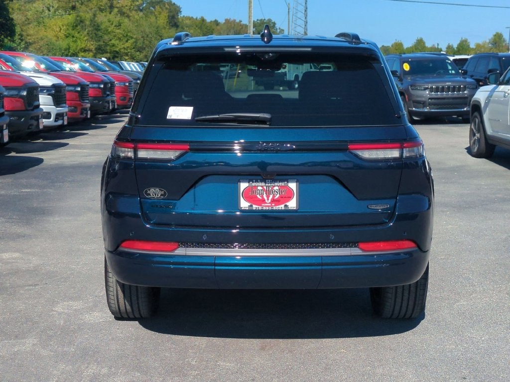 2027 Jeep Grand Cherokee Summit