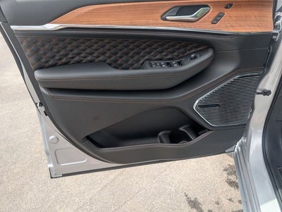 2026 Jeep Grand Cherokee Summit