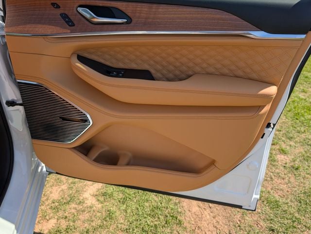 2026 Jeep Grand Cherokee GRAND CHEROKEE SUMMIT 4X4