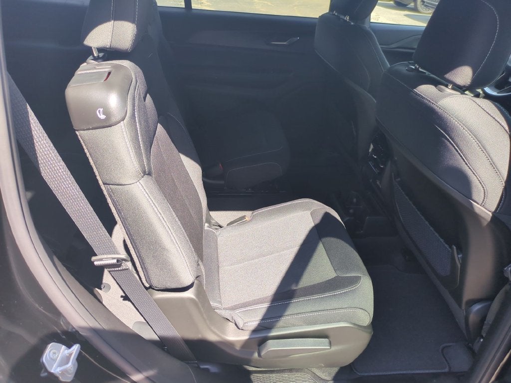 2027 Jeep Grand Cherokee L Laredo