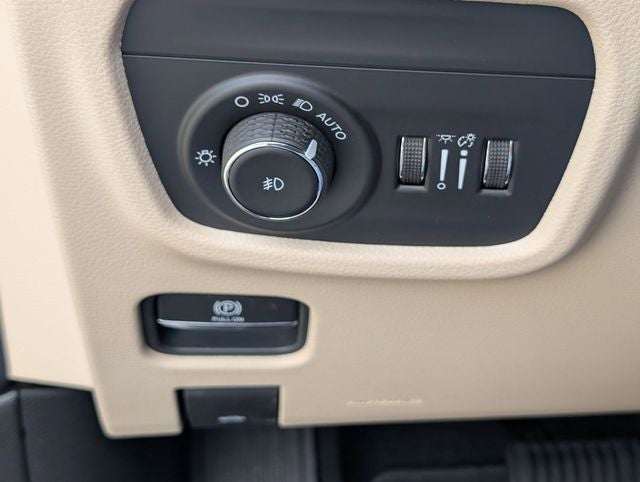 2026 Jeep Grand Cherokee L GRAND CHEROKEE L LIMITED 4X2