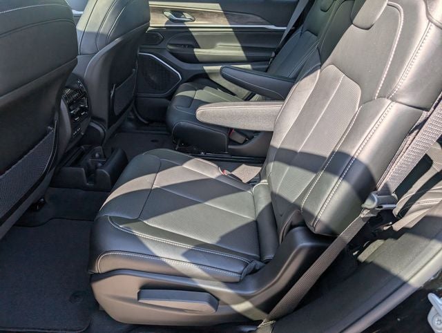 2026 Jeep Grand Cherokee L GRAND CHEROKEE L LIMITED RESERVE 4X4