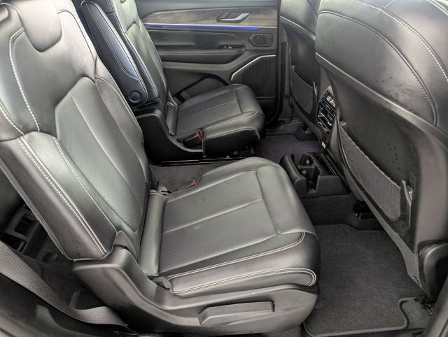 2023 Jeep Grand Cherokee L Overland 4x4