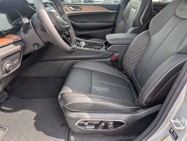 2026 Jeep Grand Cherokee L Summit
