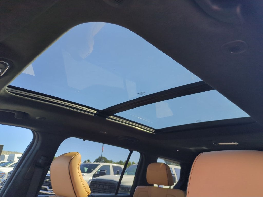 2027 Jeep Grand Cherokee L Summit