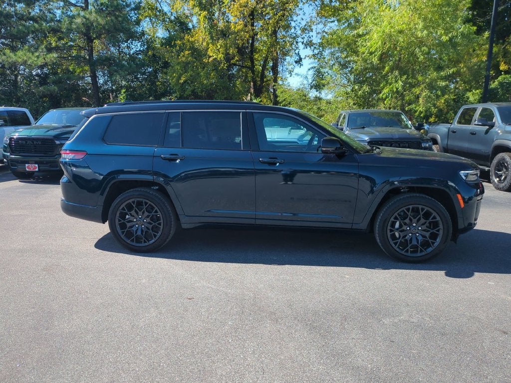 2027 Jeep Grand Cherokee L Summit