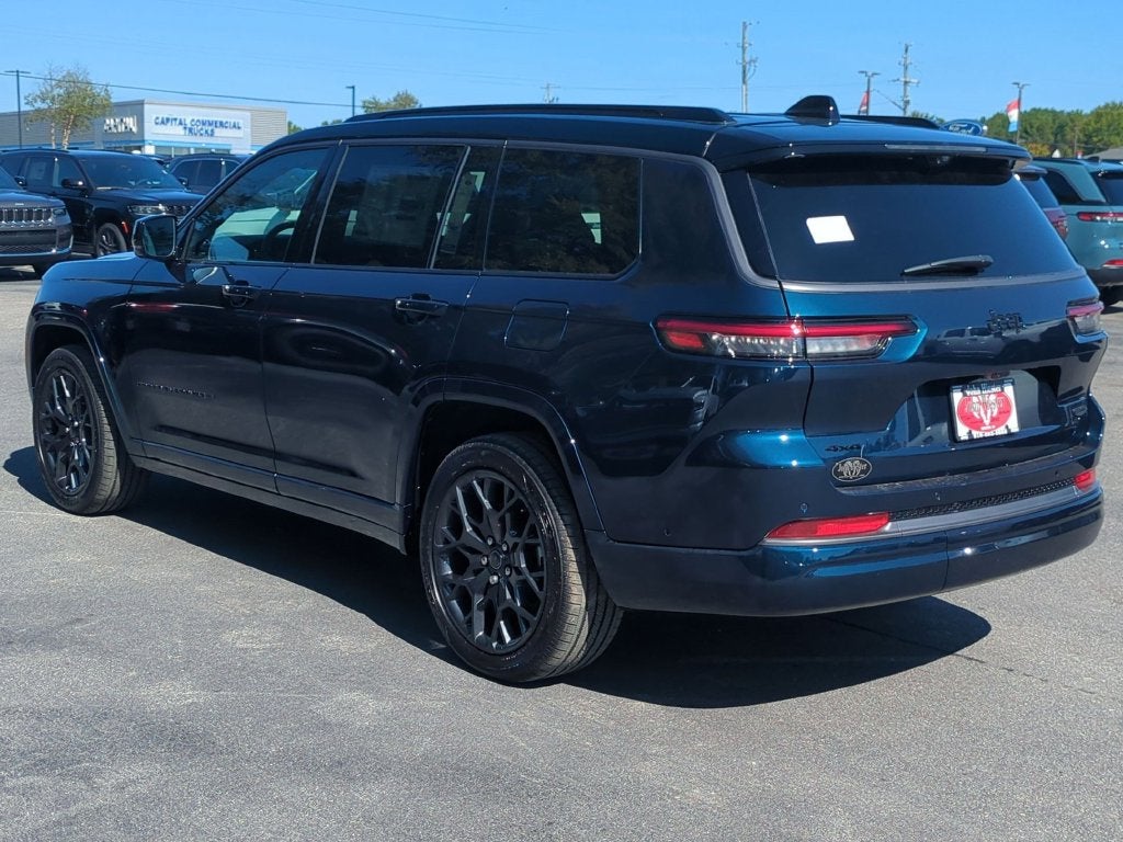 2027 Jeep Grand Cherokee L Summit
