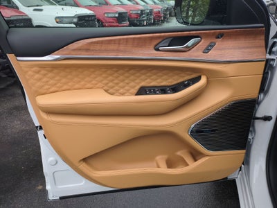 2027 Jeep Grand Cherokee L Summit