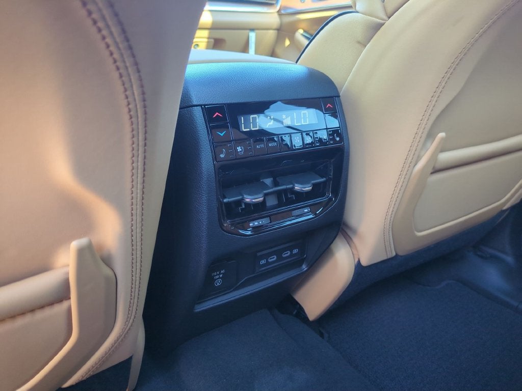 2027 Jeep Grand Cherokee L Summit