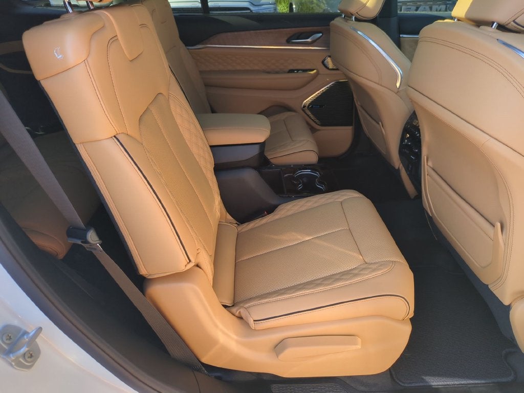 2027 Jeep Grand Cherokee L Summit