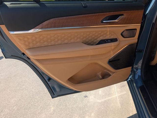 2026 Jeep Grand Cherokee GRAND CHEROKEE L SUMMIT 4X4