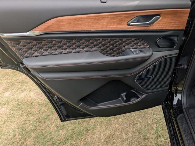 2026 Jeep Grand Cherokee L Summit