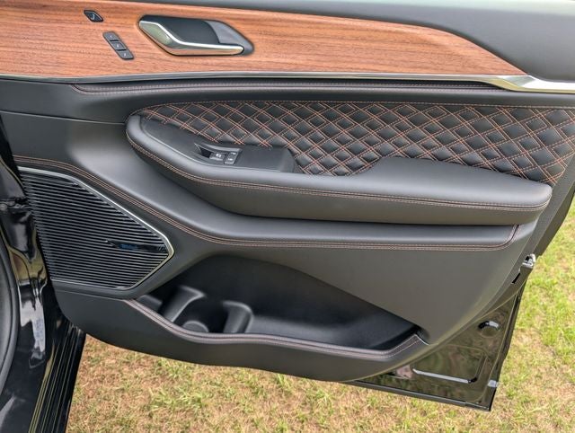 2026 Jeep Grand Cherokee L Summit